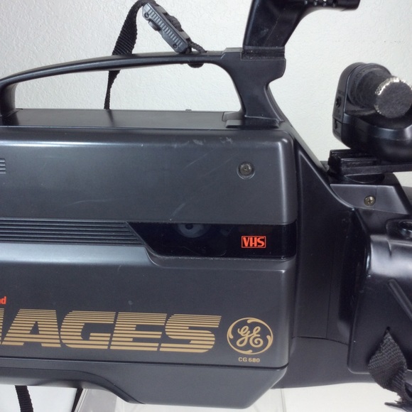 Vintage GE cg680 Video Recorder Not Tested - Picture 7 of 9